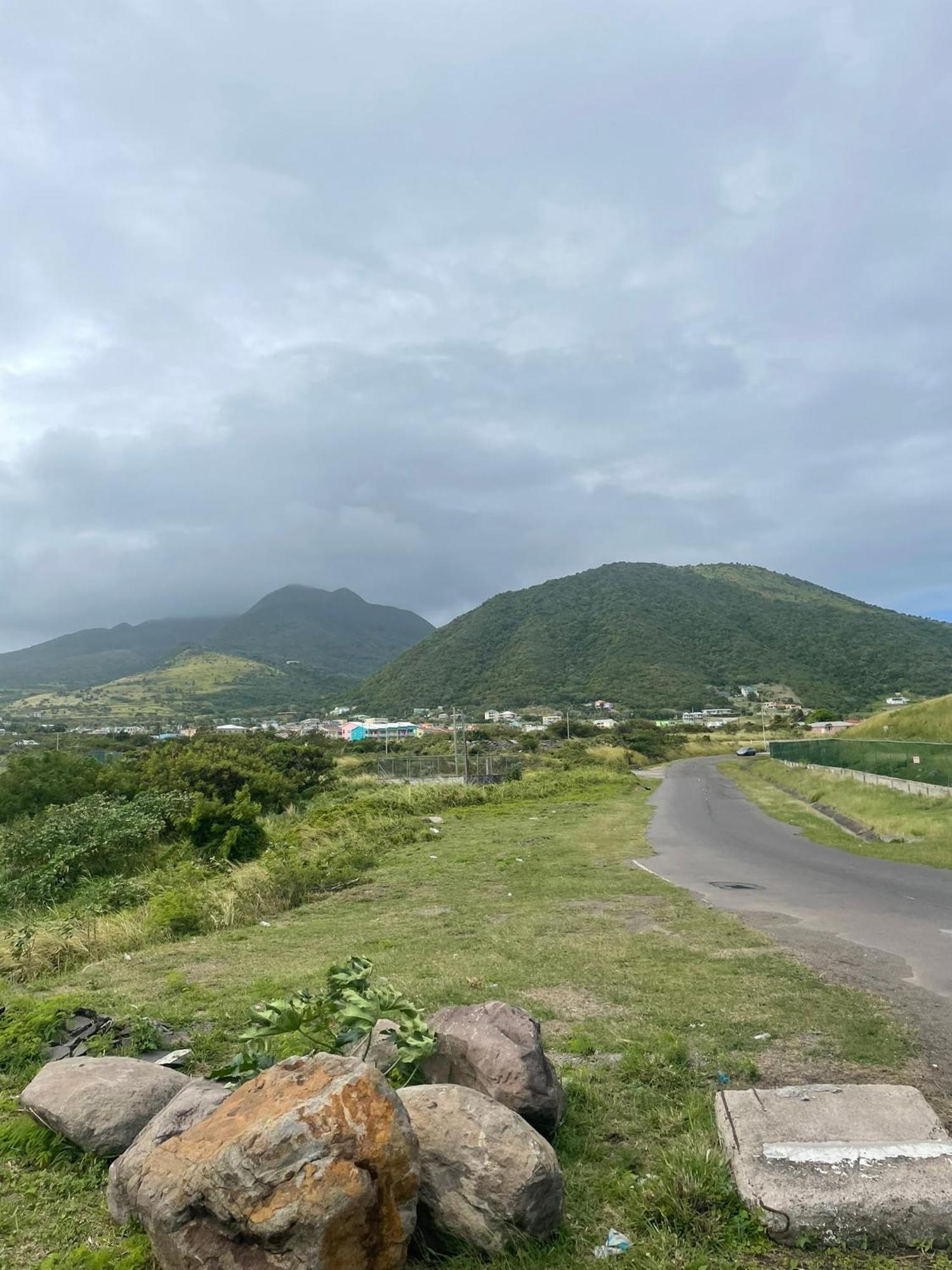 Mountain View Apartment Basseterre Ngoại thất bức ảnh